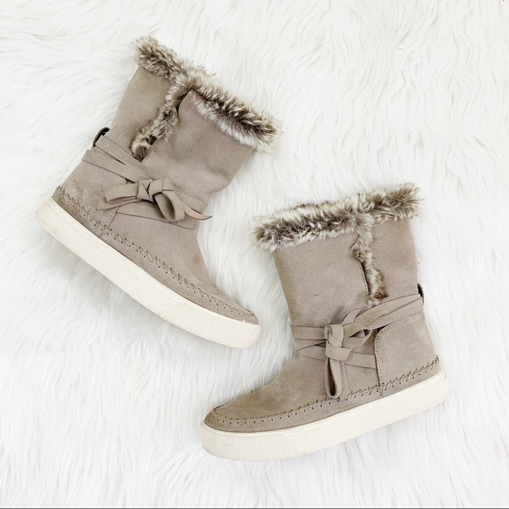 TOMS Vista Desert Size 6 Taupe Suede Leather Fur